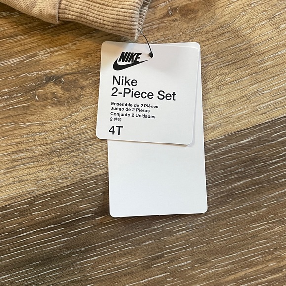 NIKE Beige Tracksuit Set NWT - Picture 2 of 6